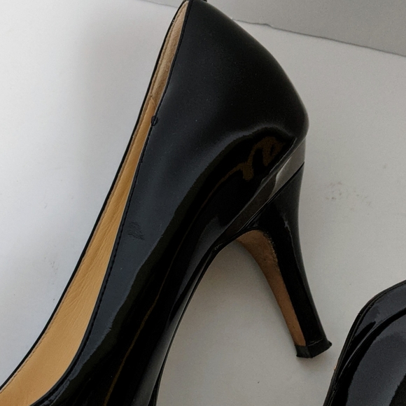 4/$25  Cole Haan patent leather pump 9B - Picture 7 of 13